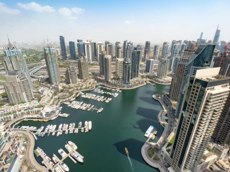 Cayan Tower -3BR | Full Dubai Marina View